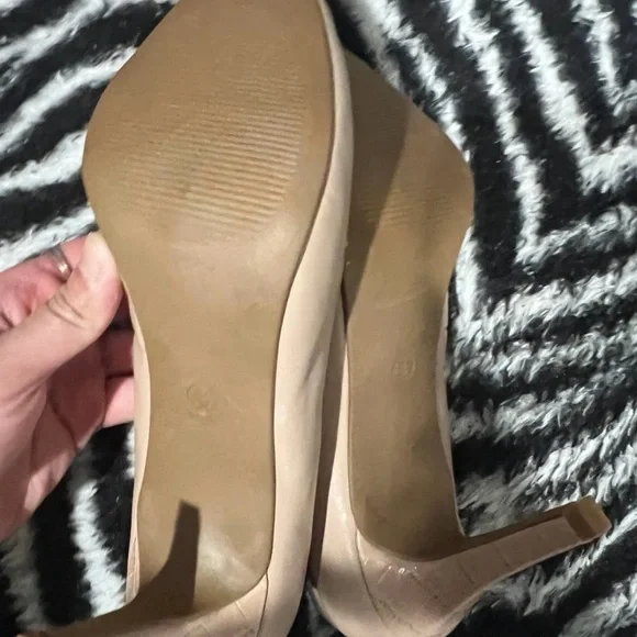 Ann Taylor Leather Pump Heels Mila - Picture 2 of 8